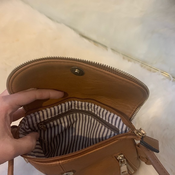 Brown leather crossbody bag - Picture 3 of 4